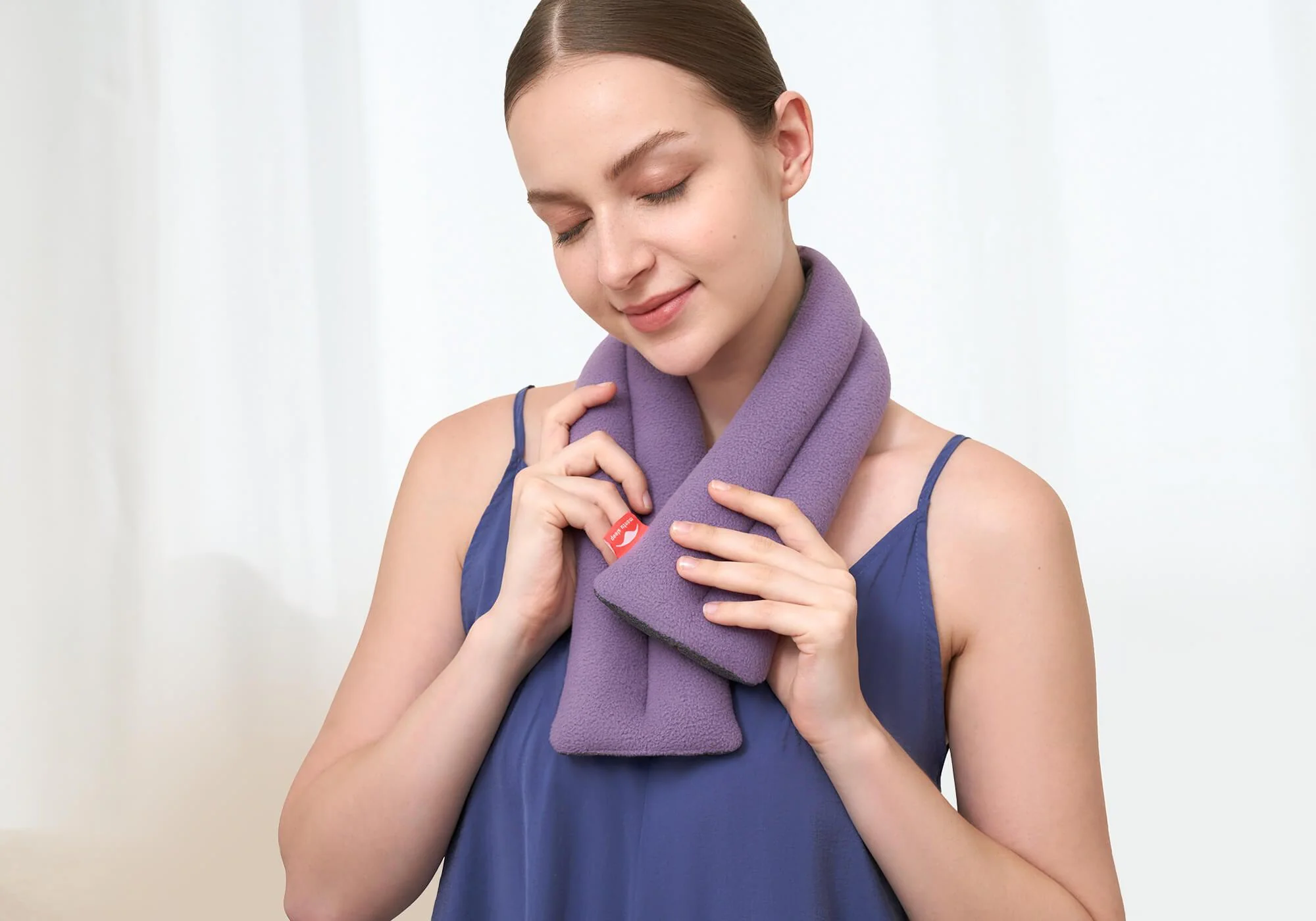 Manta Neck Heating Pad - Image 10